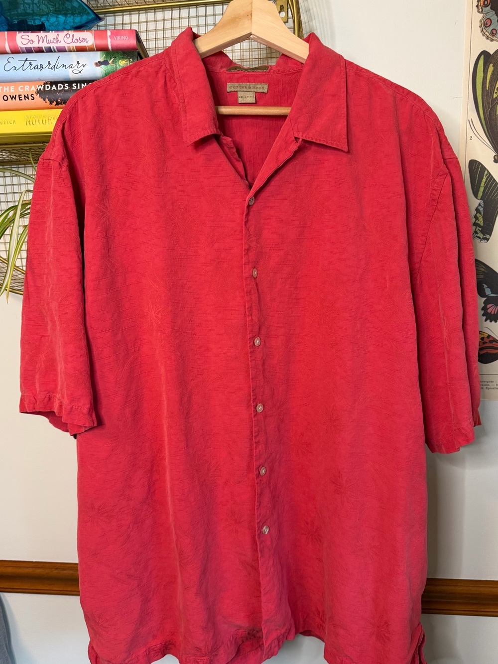 Cutter & Buck 100% Silk Red Short-Sleeve Button-Down Shirt